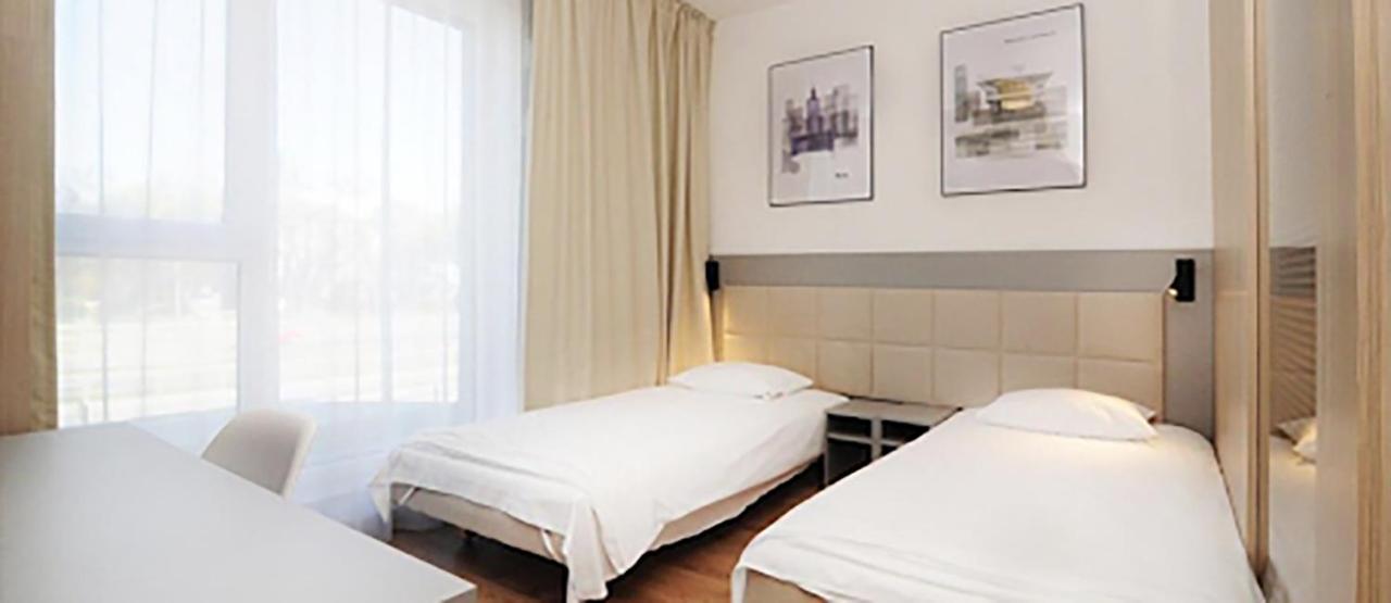 404 Rooms Wolska Apartament Warszawa Exteriör bild