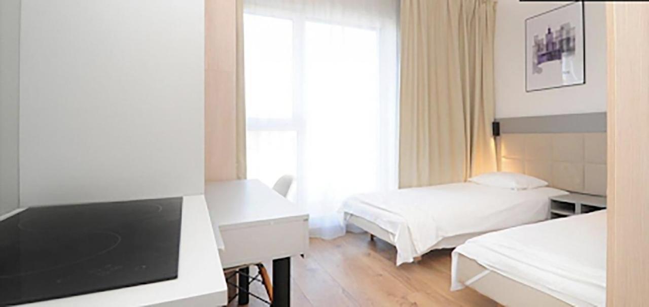 404 Rooms Wolska Apartament Warszawa Exteriör bild